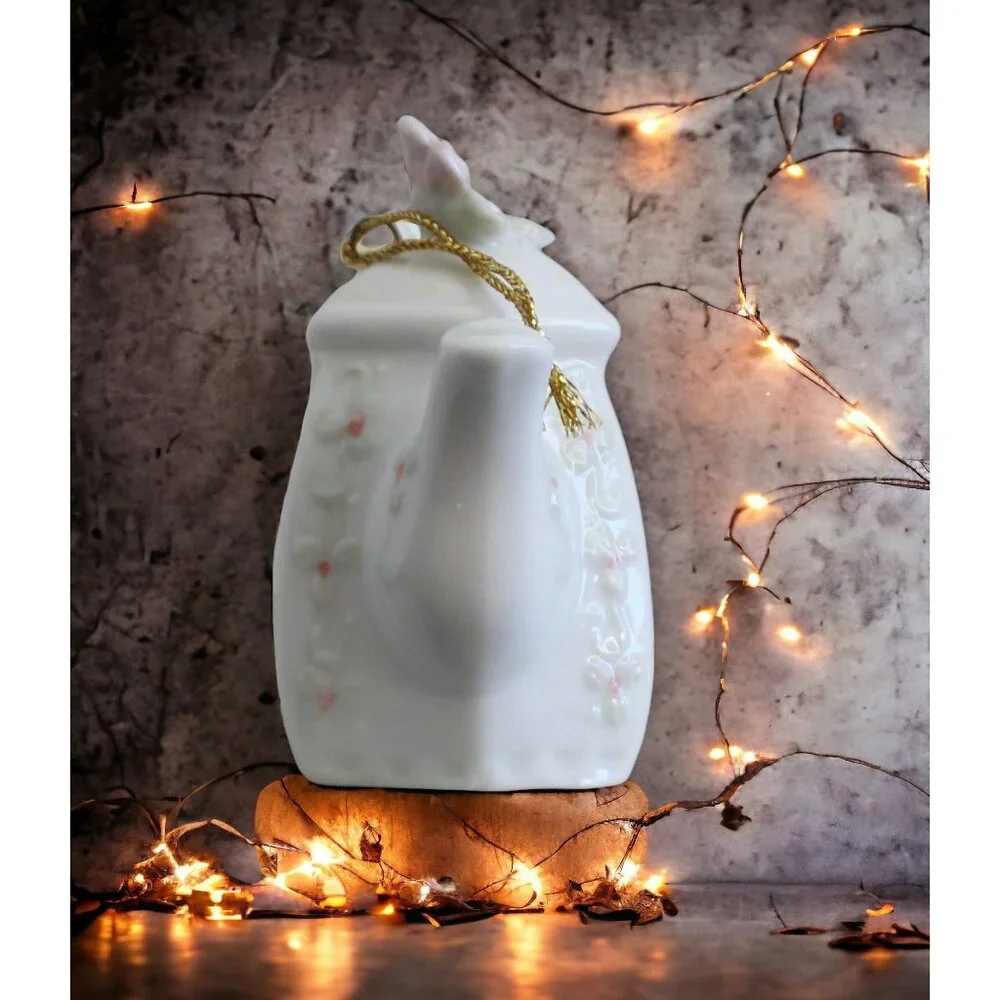 Vintage 1994 Enesco Precious  Moments Boy Wrapped In Lights Teapot Ornament - Picture 4 of 6